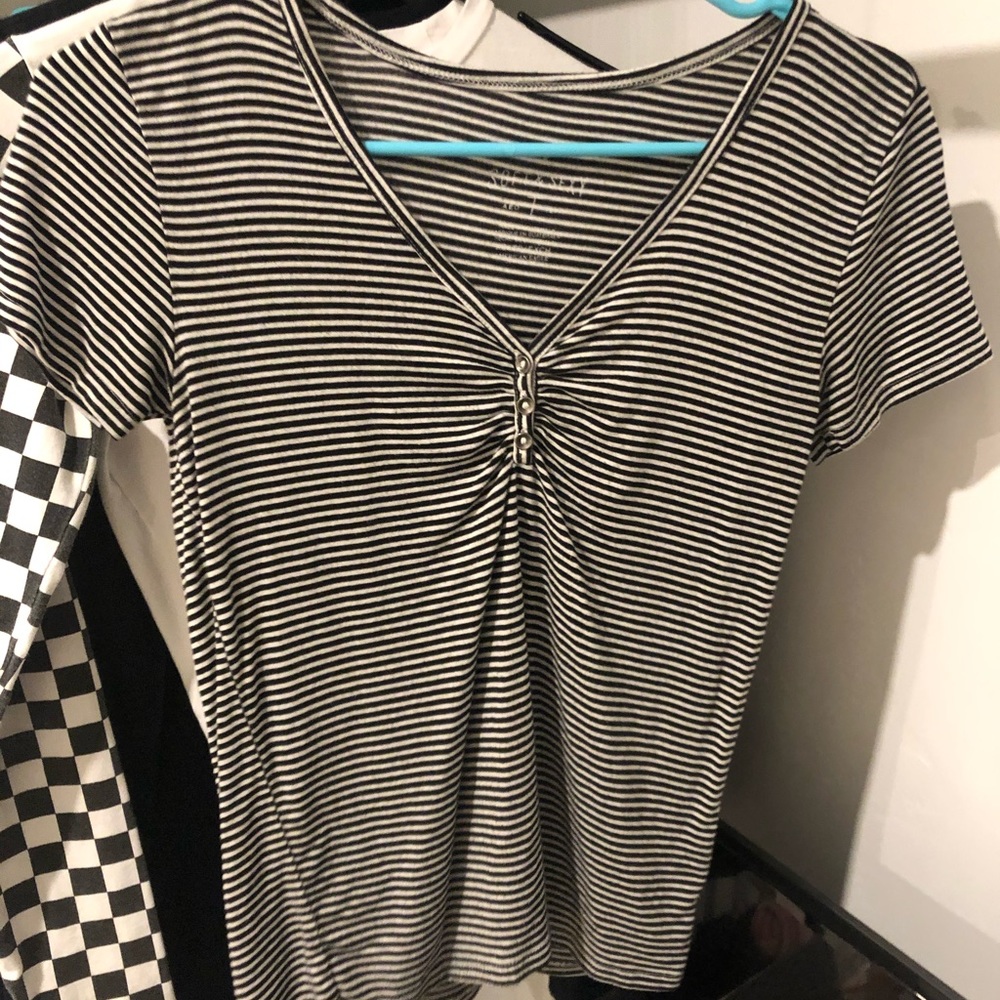 Black and White stripped fitted V neck